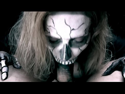 ❤️ Rapariga demoníaca a chupar pilas com a sua boca negra e a engolir esperma. ❤️❌ Porno porno em pt.oldsex.ru