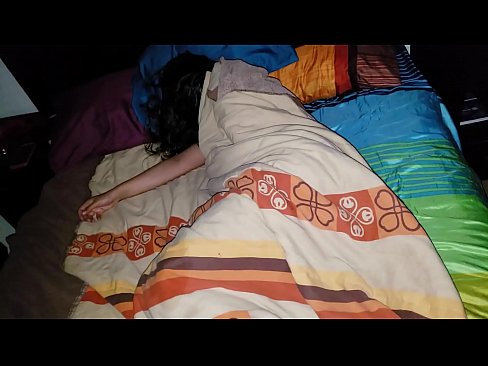 ❤️ Stepson berating a sua jovem madrasta enquanto ela dorme. ❤️❌ Porno porno em pt.oldsex.ru